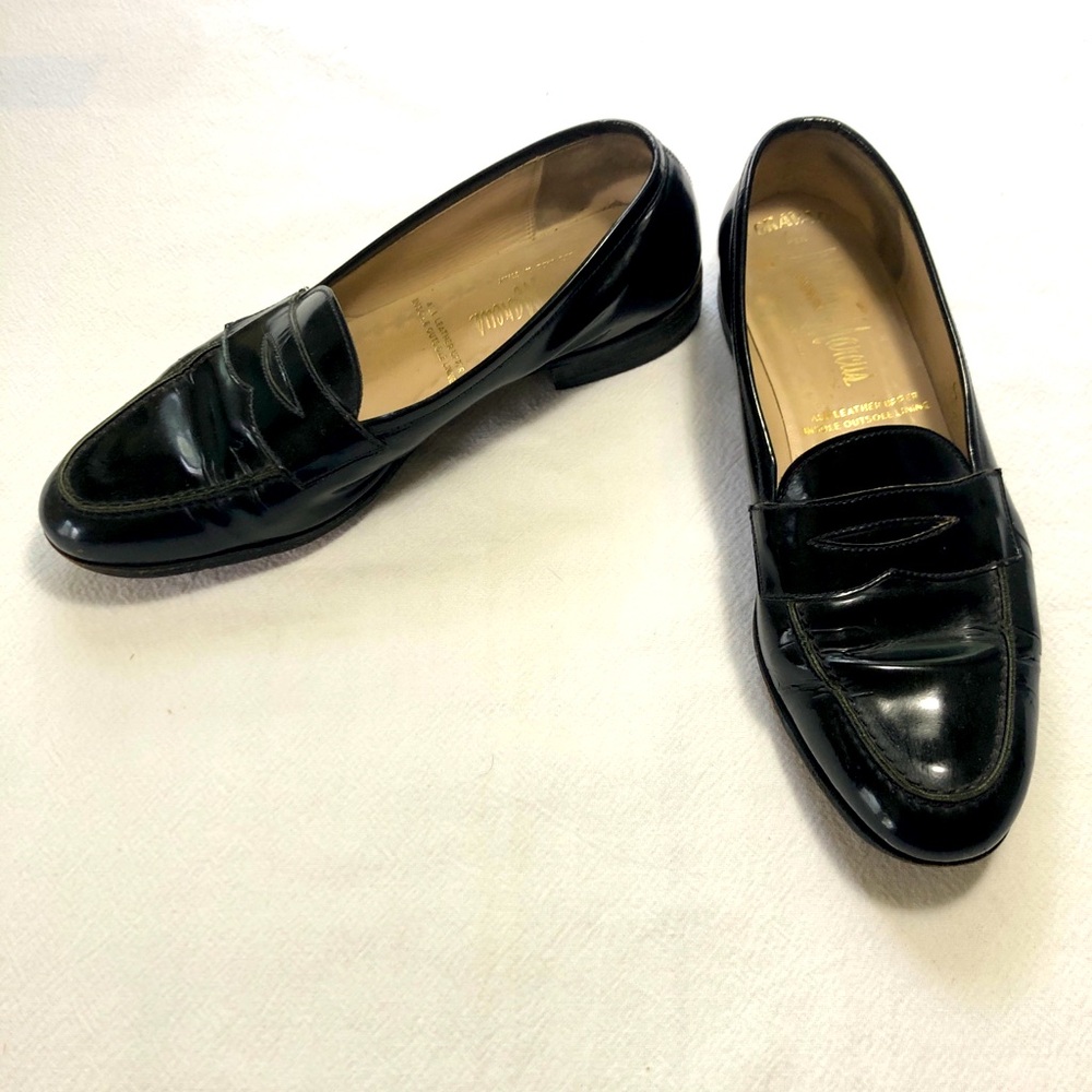 Vintage Gravati black patent leather loafers size 7.5